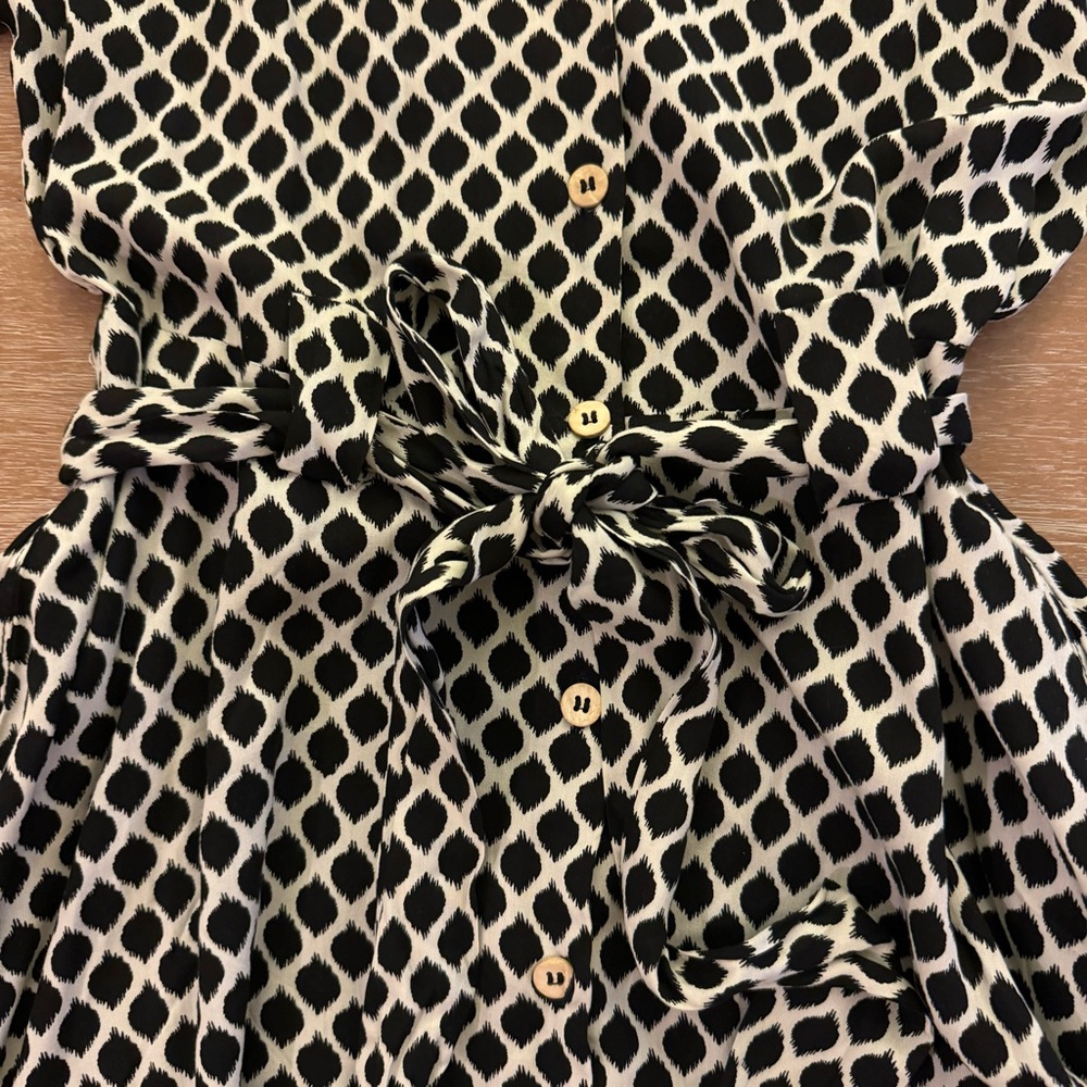 Miou Muse Chic Black and White Patterned Dress - Picture 7 of 11